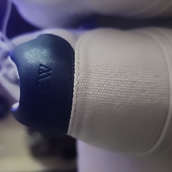 J.Crew Men Canvas Lace Up White Sneaker - Picture 5 of 6